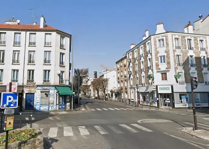 Le Proche De Paris